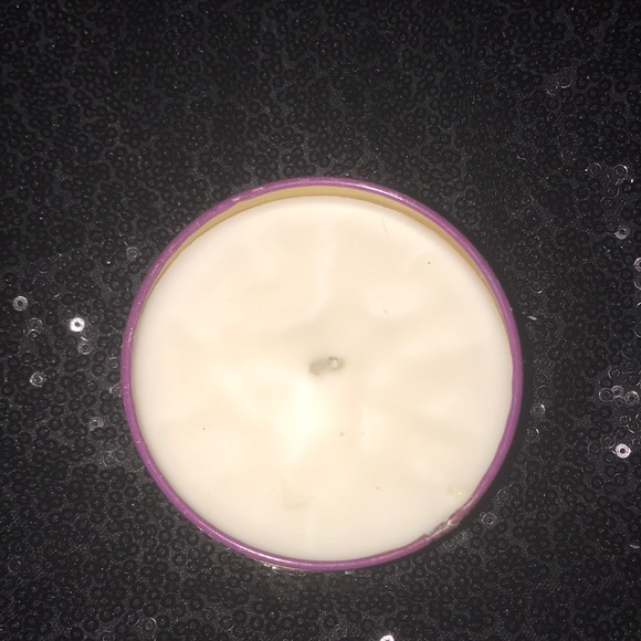 Leo Candle - Picture 2 of 3